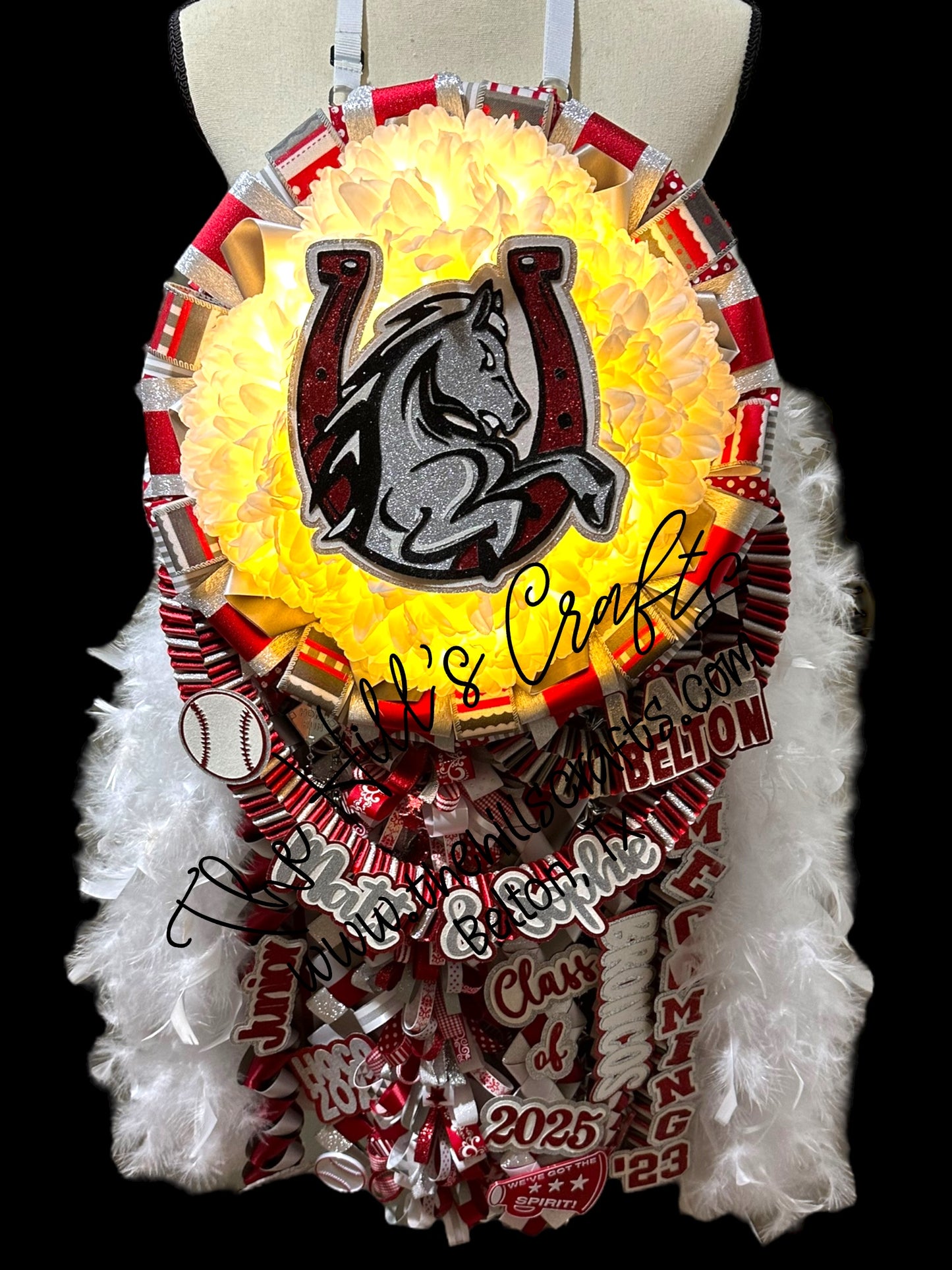 Platinum Prestige - Homecoming Mum